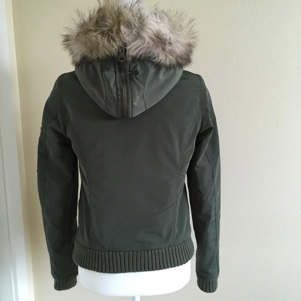 American Eagle Flight Bomber Jacket - Picture 6 of 8